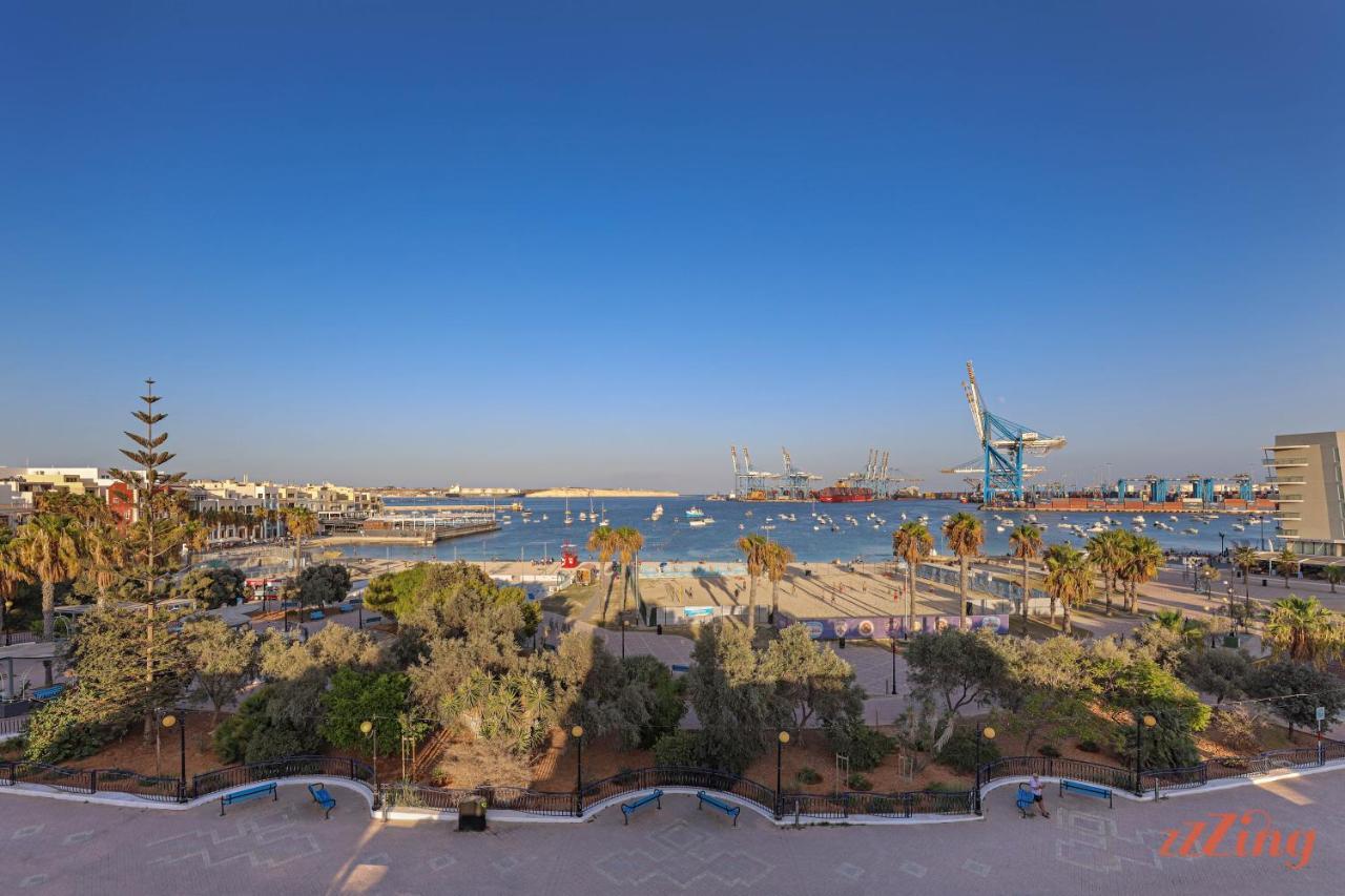 Luxurious Duplex Seafront Apt W Amazing Sea Views Birżebbuġa Eksteriør bilde