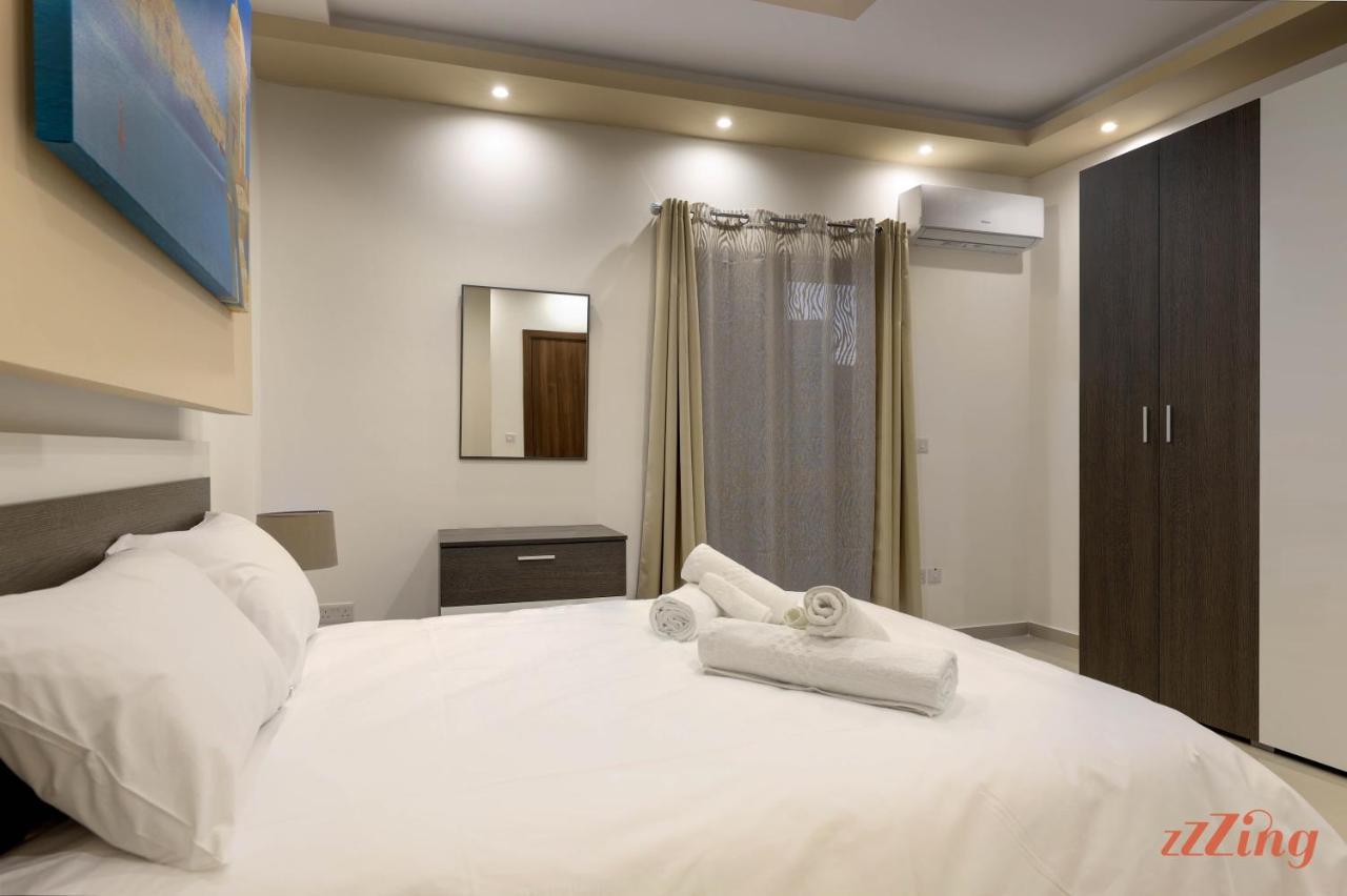 Luxurious Duplex Seafront Apt W Amazing Sea Views Birżebbuġa Eksteriør bilde